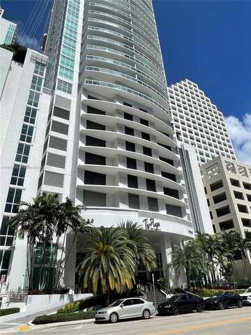 950 Brickell Bay Dr, Miami, FL 33131