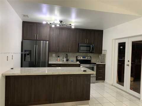 3298 W 70th St, Hialeah, FL 33018