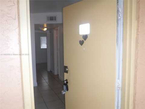 101 NE 41st St, Oakland Park, FL 33334