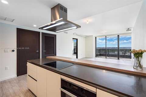 1000 Brickell Plz, Miami, FL 33131