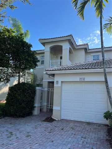 2247 NW 171st Ter, Pembroke Pines, FL 33028