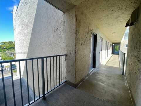 10900 SW 104th St, Miami, FL 33176