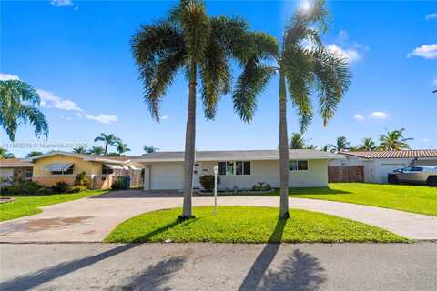 1301 NW 87th Way, Pembroke Pines, FL 33024
