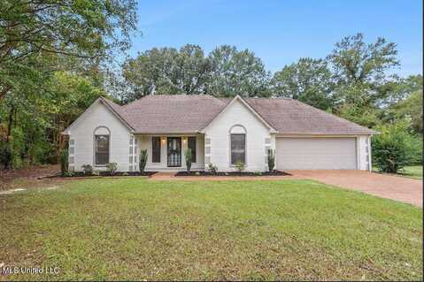 132 Keestone Drive, Senatobia, MS 38668