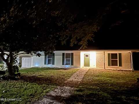 211 Corinth Drive, Bay Saint Louis, MS 39520