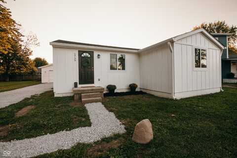 5739 N Clover Maple Drive, Fairland, IN 46126
