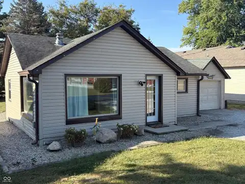 453 Michigan Street, Clayton, IN 46118