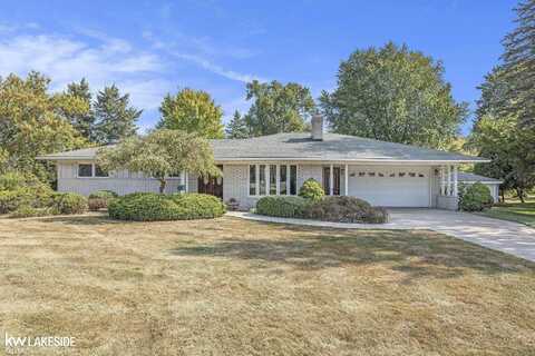51900 Romeo Plank, Macomb, MI 48042