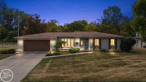47341 Kennesaw Ridge, Shelby, MI 48317