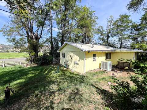 59920 HWY 26, John Day, OR 97845