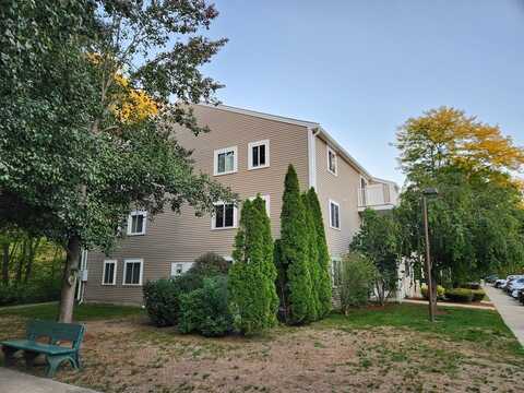 6 Post Oak Ln, Natick, MA 01760