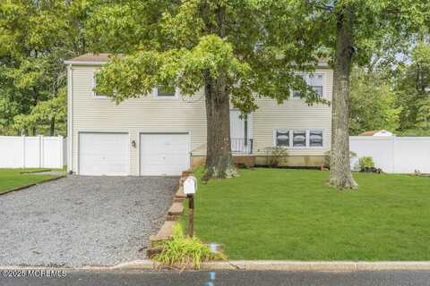 32 Pine Tree Drive, Bayville, NJ 08721
