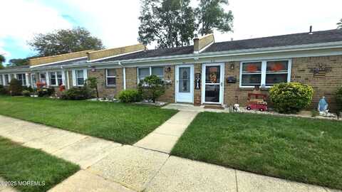 66 Breeze Court, Brick, NJ 08724