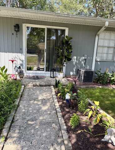 301 Malvern Court, Lakewood, NJ 08701