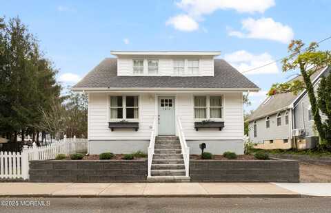 1613 Pine Tree Way, West Belmar, NJ 07719