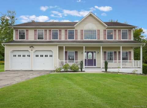 74 Red Maple Way, New Windsor, NY 12553
