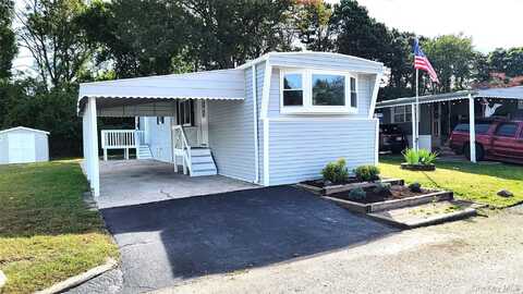 27 Betsy Ross Drive, Bohemia, NY 11716