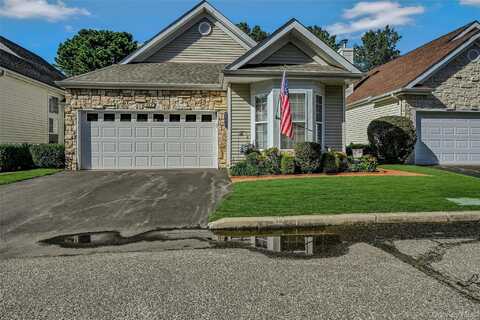 517 Leisure Drive, Ridge, NY 11961