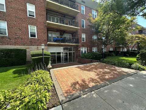 60 Hempstead Avenue, Lynbrook, NY 11563