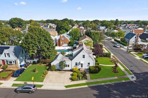 186 Green Street, Valley Stream, NY 11580