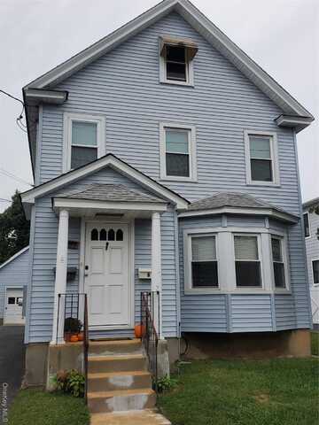 39 Smith Street, Glen Cove, NY 11542