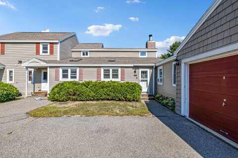30 Riverview Drive, North Berwick, ME 03906