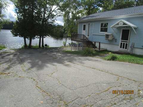 296 Millett Mallett Road, Lincoln, ME 04457