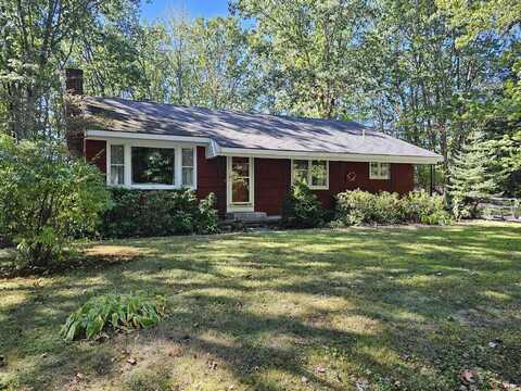 8 George Road, Cumberland, ME 04021