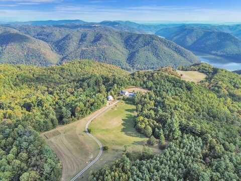 545 Moondance Ln, NIMITZ, WV 25978