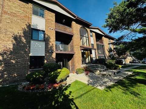 13422 W Circle Drive, Crestwood, IL 60418