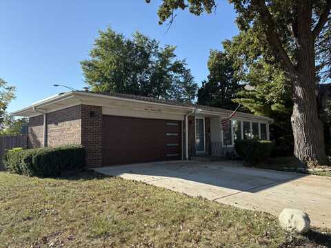 1100 Potter Road, Park Ridge, IL 60068