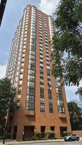899 S Plymouth Court, Chicago, IL 60605