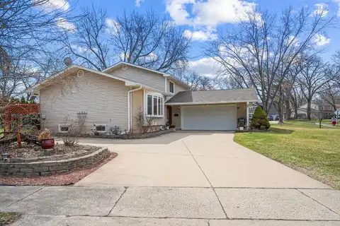 4301 Euclid Avenue, Rolling Meadows, IL 60008