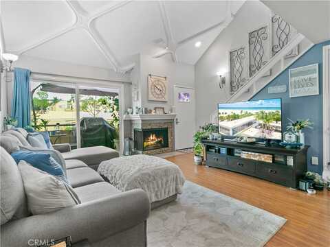 25671 Le Parc, Lake Forest, CA 92630