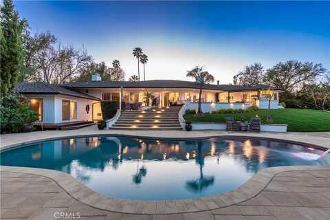 4854 Nomad Drive, Woodland Hills, CA 91364