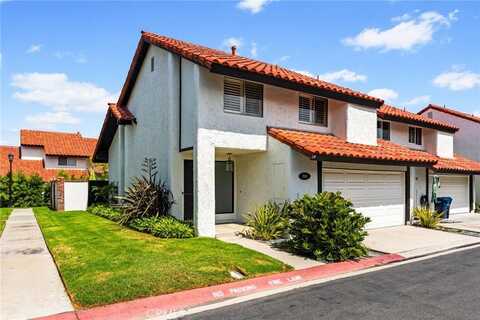 711 Ashland Drive, Huntington Beach, CA 92648