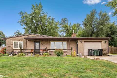 2604 Hilltop Drive, Marshalltown, IA 50158