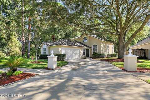 325 WILLOW GREEN Drive, Orange Park, FL 32073