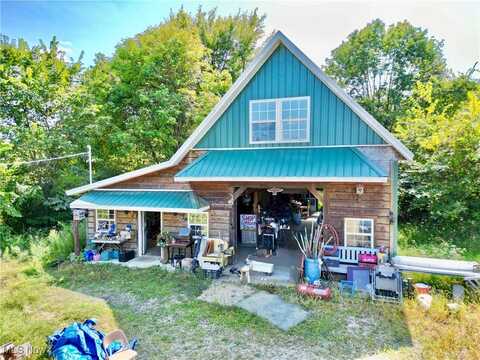 9520 Mcglade School Road, Dresden, OH 43821