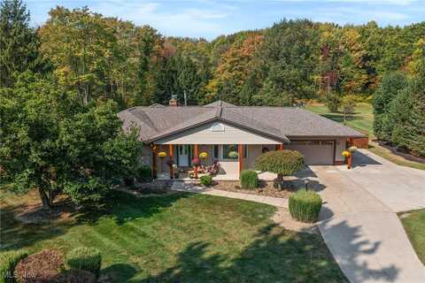 2316 Ridge Road, Hinckley, OH 44233