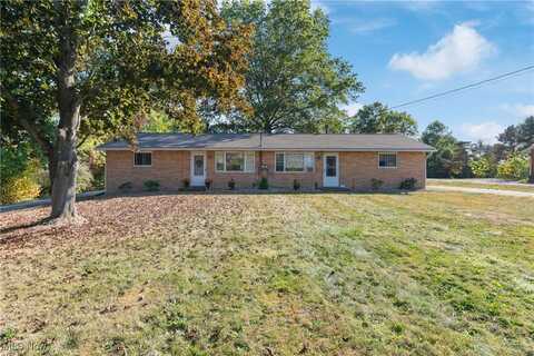 3300-3302 Highland Park Street NW, North Canton, OH 44720