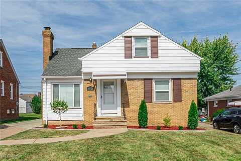 10925 Thornton Avenue, Garfield Heights, OH 44125