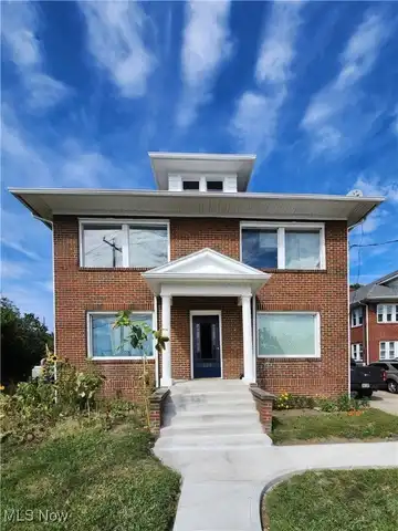 529 E Cuyahoga Falls Avenue unit: 4, Akron, OH 44310