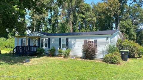 304 West Foy Street, Richlands, NC 28574