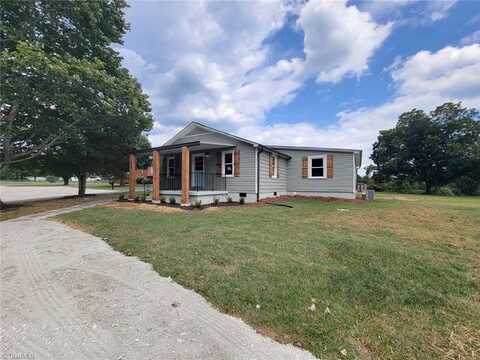 1362 Cornatzer Road, Mocksville, NC 27028