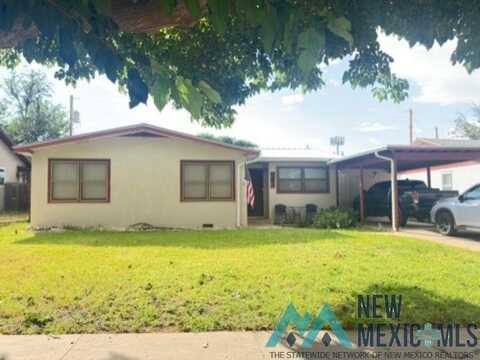 1017 Walter Street, Carlsbad, NM 88220