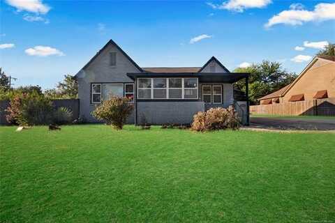 440 E Latimer Court, Tulsa, OK 74106