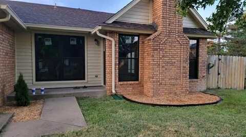 1600 W Fulton Place, Broken Arrow, OK 74012