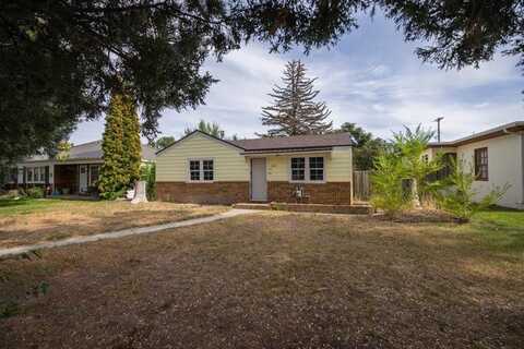 565 S S Bent St, Powell, WY 82435