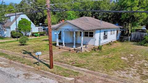 307 Elba Street, Bowie, TX 76230